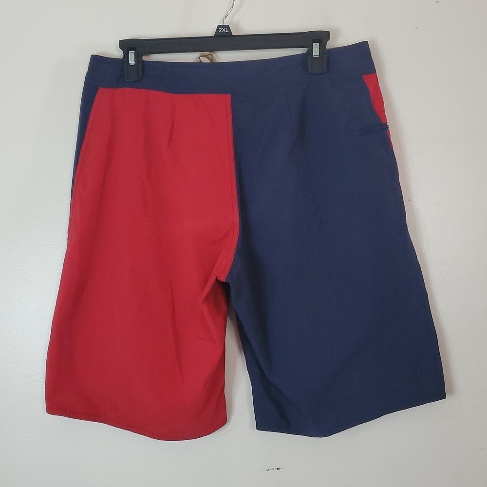 Patagonia Mens Wavefarer Board Shorts Size 32 Stretch Red Navy Pocket - Picture 6 of 12